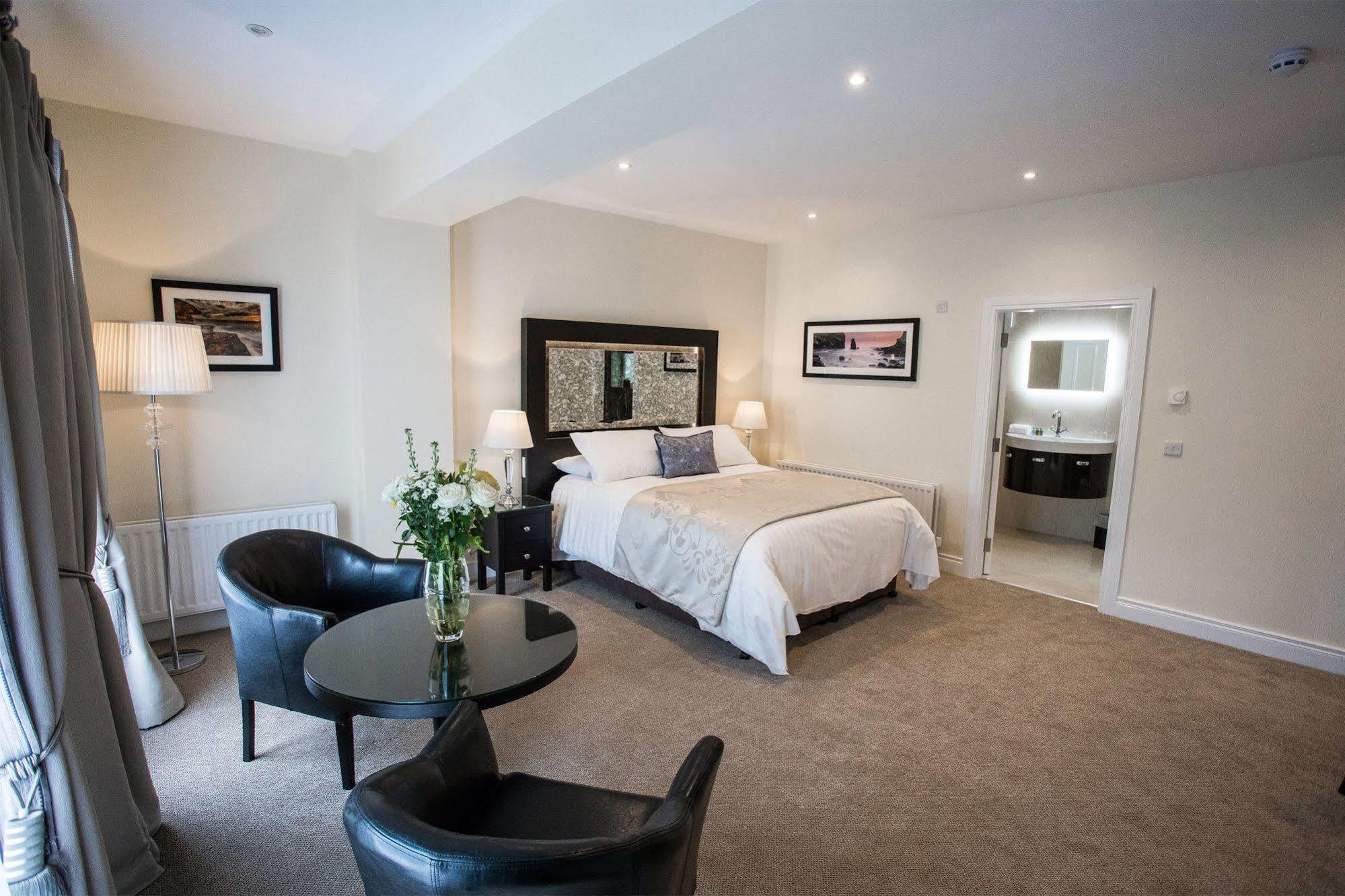 Tullyglass House Hotel Ballymena Esterno foto