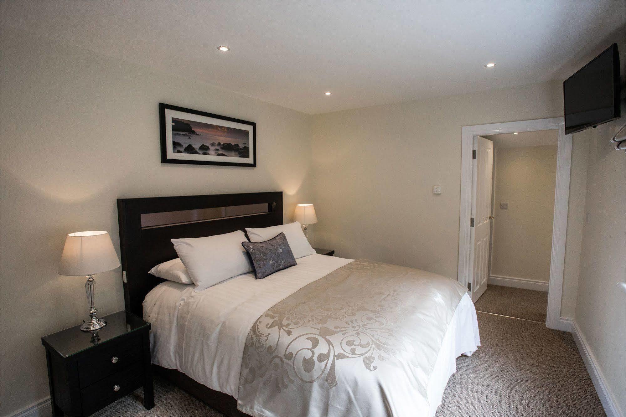 Tullyglass House Hotel Ballymena Esterno foto