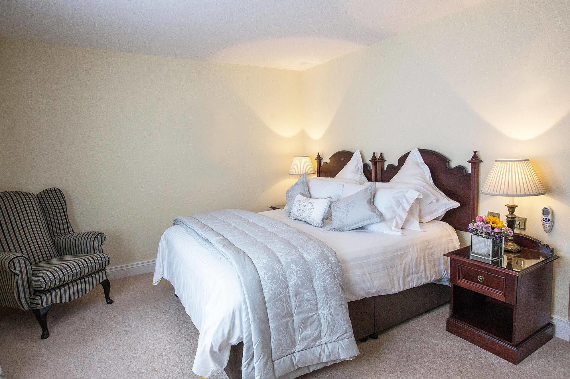 Tullyglass House Hotel Ballymena Esterno foto